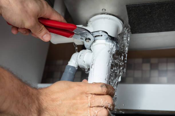 Best 24/7 water damage repair  in Linden, TN